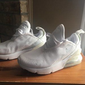 Preschool Nike Air Max 270 (PS) SIZE: 13C